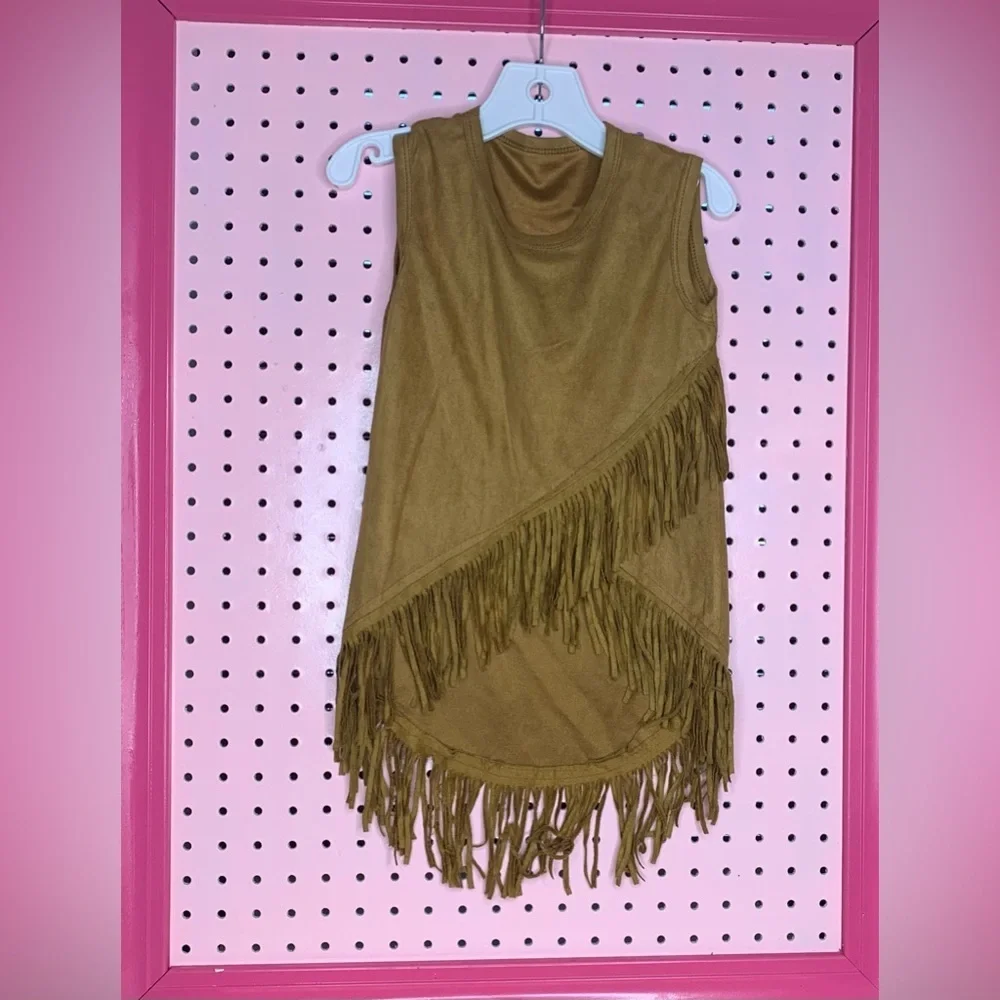 Boutique Faux Suede asymmetrical tunic with fringe. Great Condition. Size 3t